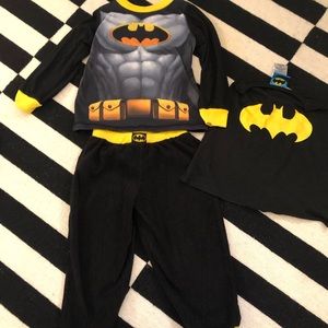 Batman 3T Pajamas with Cape